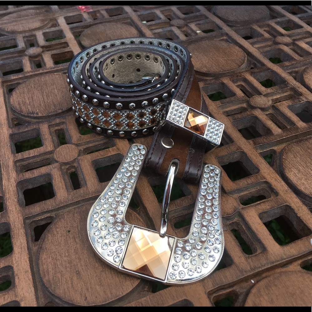 Women’s Shyanne medium sparkly belt